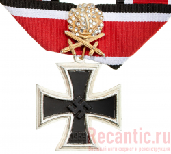 Крест "Ritterkreuz des Eisernen Kreuzes" (на ленте)