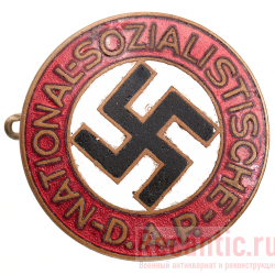 Знак членский партийный NSDAP